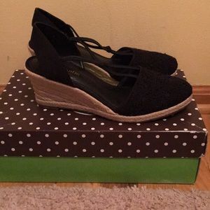 Kelly & Katie Black espadrille wedge sandal